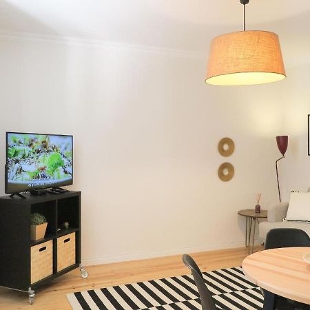 Historic Alfama Apt With Modern Style Lissabon Exterior foto
